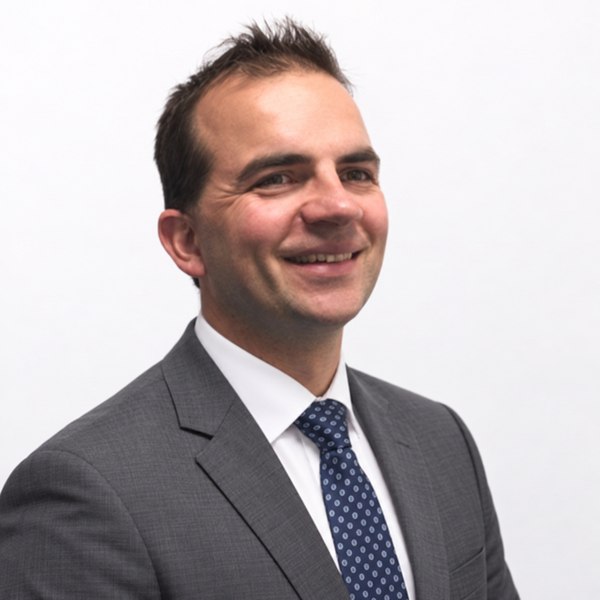 Dr Peter Shaw